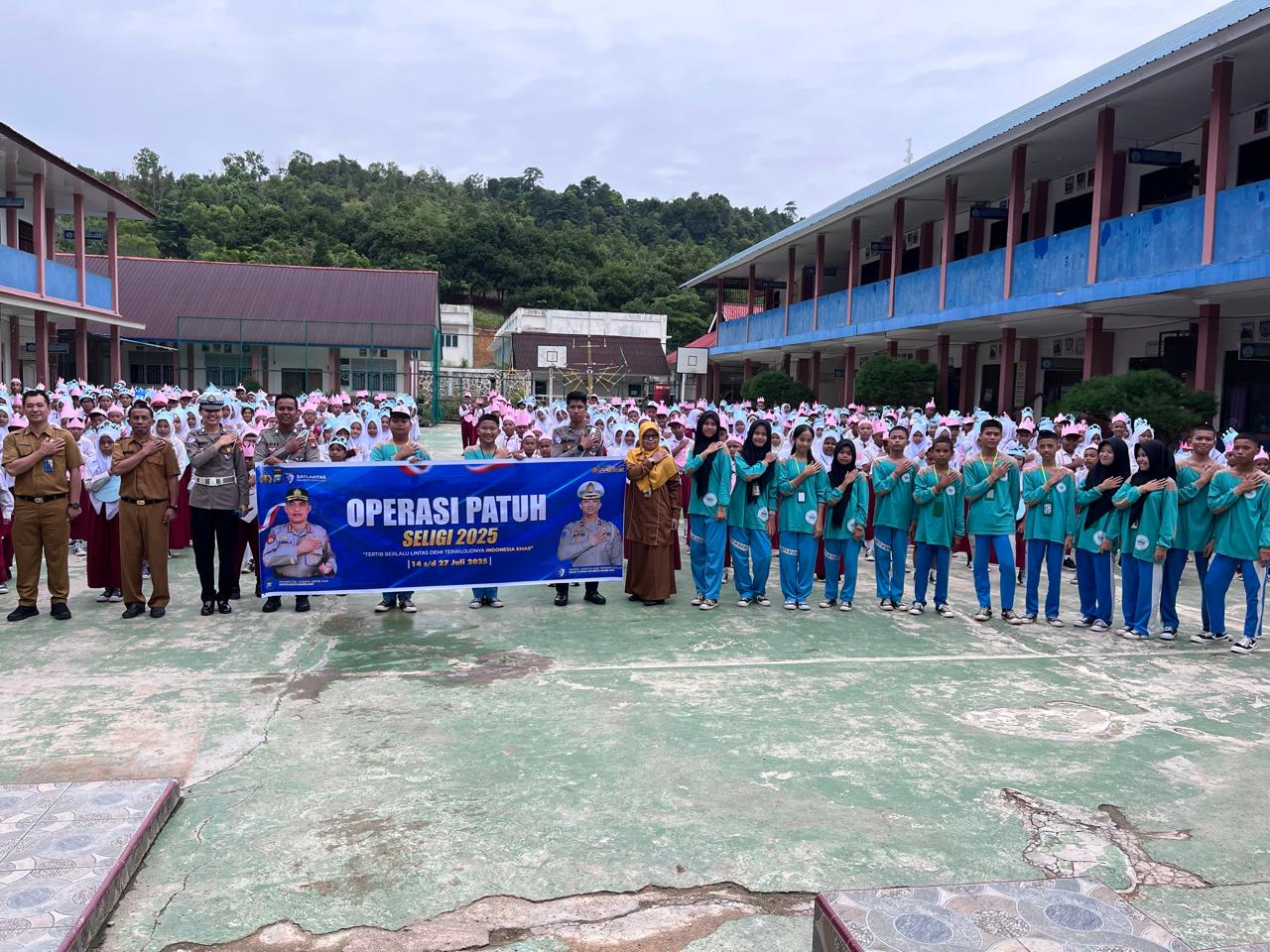 Operasi Patuh Seligi 2025: Pelajar SMP 40 Batam Dibekali Wawasan Tertib Lalu Lintas