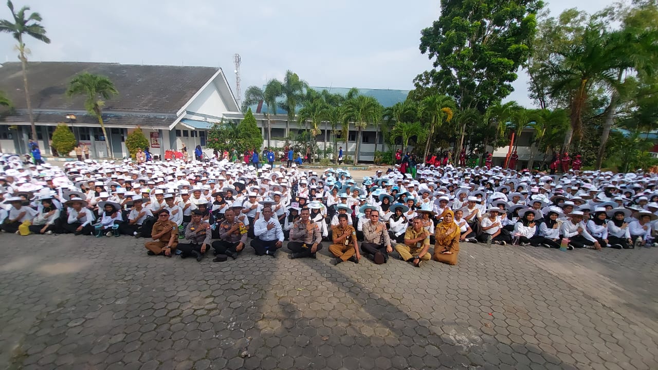 Kapolsek Batu Aji Buka MPLS SMK Negeri 1 Batam, Tekankan Anti-Bullying dan Tertib Lalu Lintas