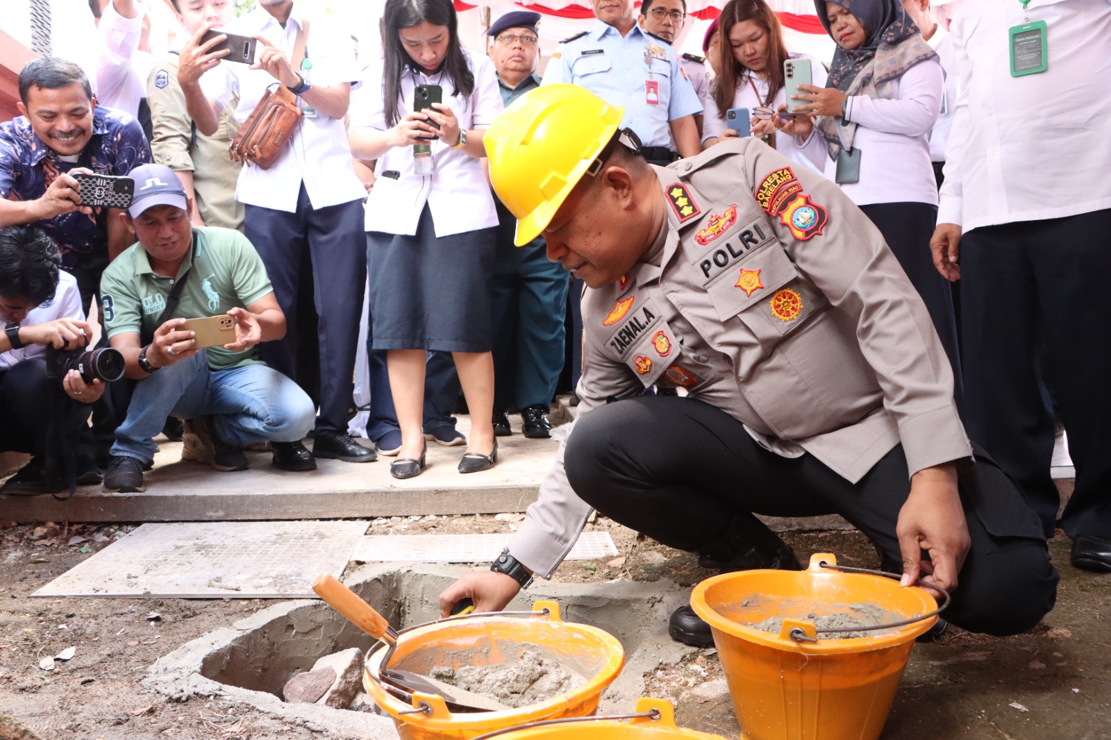 Kapolresta Barelang Hadiri Peletakan Batu Pertama Musholah Baitus Sholihin di Pengadilan Negeri Batam